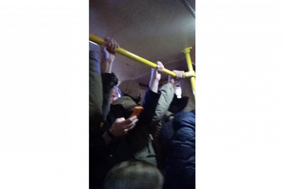 Переповнені автозаки у Санкт-Петербурзі / Фото надані затриманими