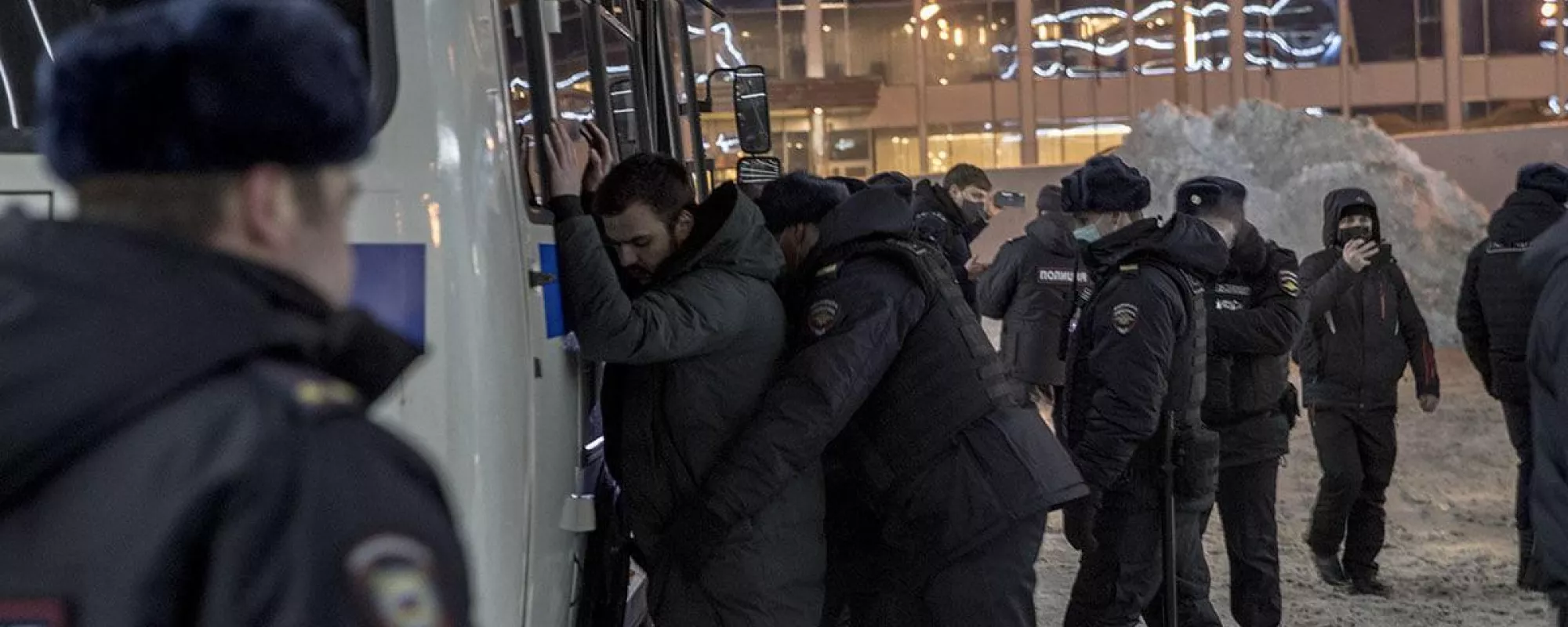 Пресечение акций в поддержку Алексея Навального 17 и 18 января 2021 года | ОВД-Инфо