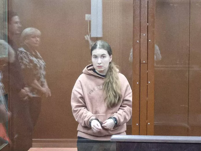 Алена Крылова в Мещанском районном суде Москвы во время оглашения приговора / Фото: Суды общей юрисдикции города Москвы